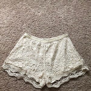 Mossimo cream lace shorts. Size medium